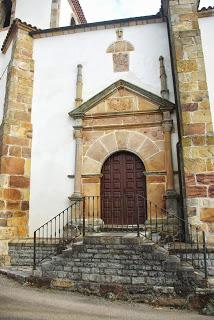 Villaviciosa, Sietes, iglesia de San Emeterio, portada lateral