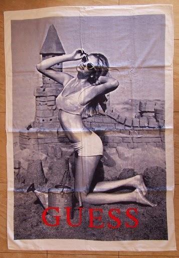 ¡SORTEO – dos toallas de playa de GUESS!