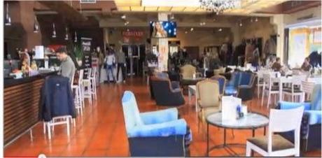 ¡SORTEO – dos toallas de playa de GUESS!