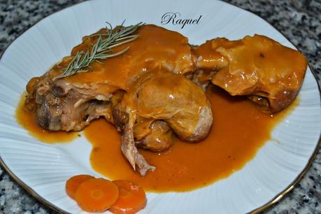 Codillo en Salsa de Romero