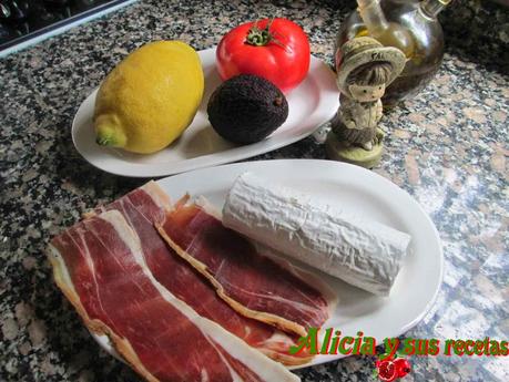 ENSALADA TIPO CAPRESE CON AGUACATE