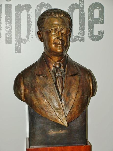 El busto de Don Ramón Sánchez-Pizjuán.