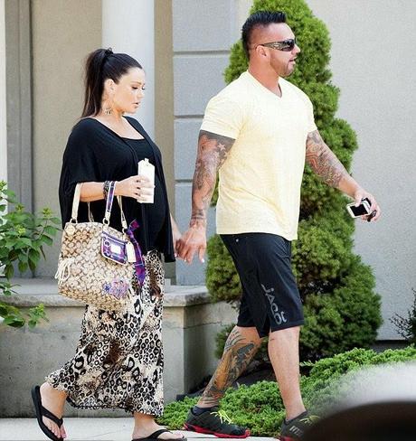 Jwoww y Roger dan la bienvenida a su primera hija!