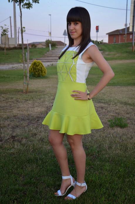 Sheinside: Green triangles dress!!!