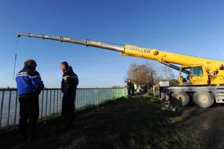 Accident-d-helicoptere-benediction-bouddhiste-au-chateau-La-Riviere_article_popin