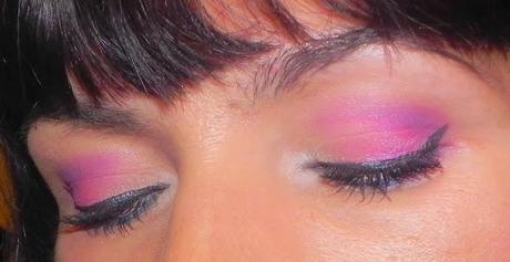 Pon un cinturón en tu vestido (look, manicura & outfit)