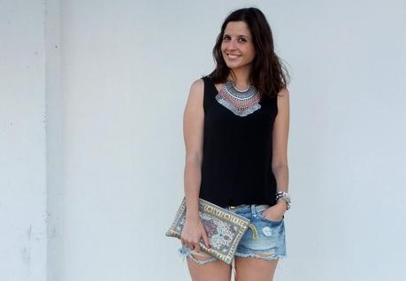 Shorts vaqueros y maxi collar