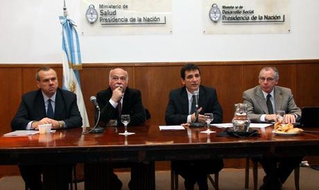 El viceministro de Salud Gabriel Yedlin inauguro curso de gestion de establecimientos hospitalarios nacionales.