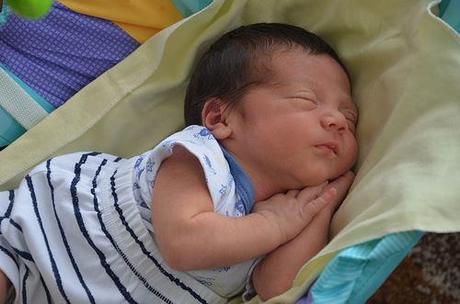 bebe_duerme