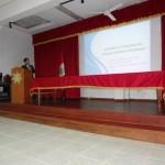 El Dr. Robert del Aguila Vela explicando los aspectos generales del nuevo sistema procesal laboral en el seminario taller de actualización jurídica organizado por el Colegio de Abogados de Ucayali