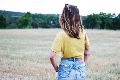 LidL_Ice_Cream-Levis_Vintage_Skirt-Yellow_Top-Espadrilles-Outfit-57