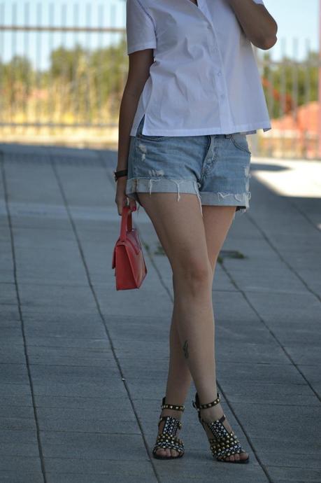 White is always a good option ... White is always a good option ...