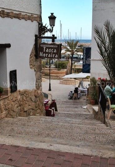 Recorriendo la costa de Moraira hacia Calpe Recorriendo la costa de Moraira hacia Calpe