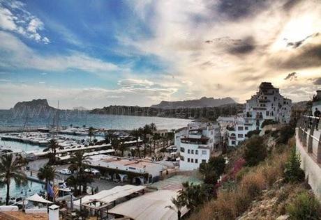 Recorriendo la costa de Moraira hacia Calpe