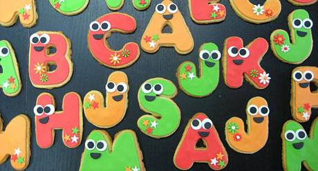 Galletas-de-letras-metienestarta