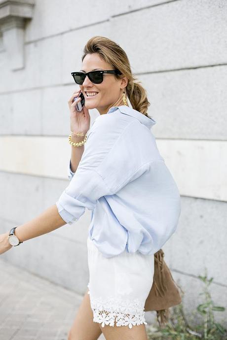 OUTFITS, guipur, zara shorts, zara sales, oversized shirt. masculine style, frinde bag suiteblanco, La morenita complements, clea earrings, zara leo studded sandals, daniel wellington, lace bra zara. cristina blanco, guiadeestilo, guia de estilo blog, 