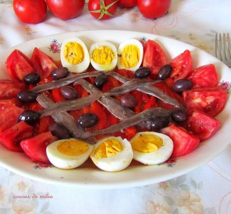 Ensalada de pimientos huevos y anchoas
