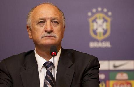 Luiz Felipe Scolari fue despedido tras fracaso de Brasil en el Mundial