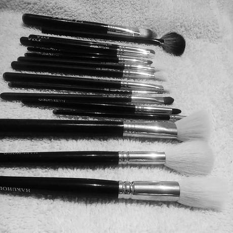 Limpieza de pinceles y material Limpieza de pinceles y material