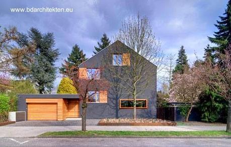 Moderna casa de tres plantas en Karlsruhe Alemania