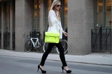 neon-bag-street-styke