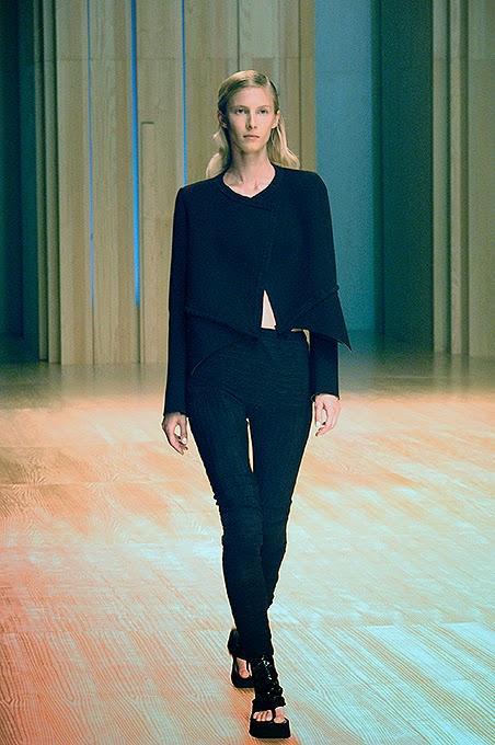 Presente, la nueva colección de Txell Miras