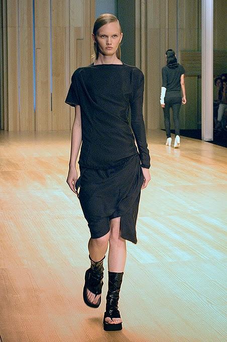 Presente, la nueva colección de Txell Miras