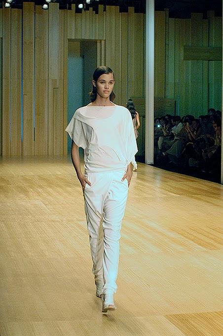 Presente, la nueva colección de Txell Miras