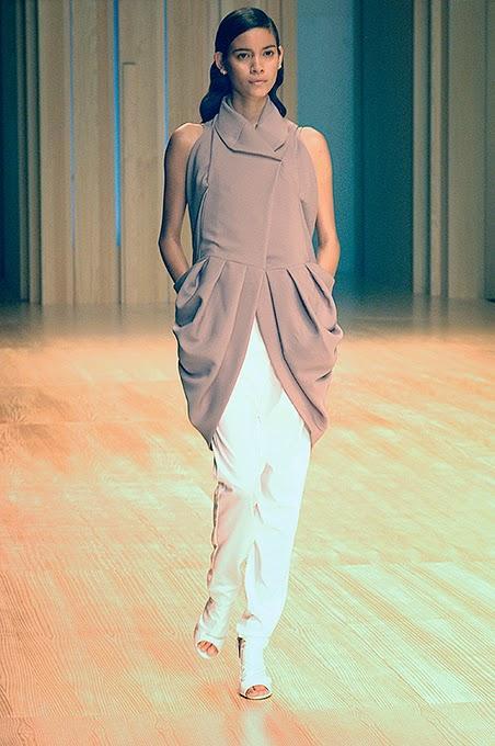 Presente, la nueva colección de Txell Miras