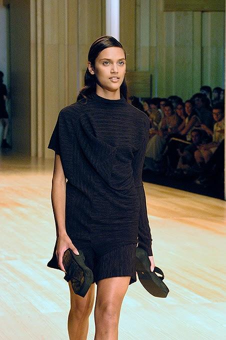 Presente, la nueva colección de Txell Miras