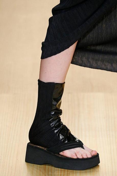 Presente, la nueva colección de Txell Miras