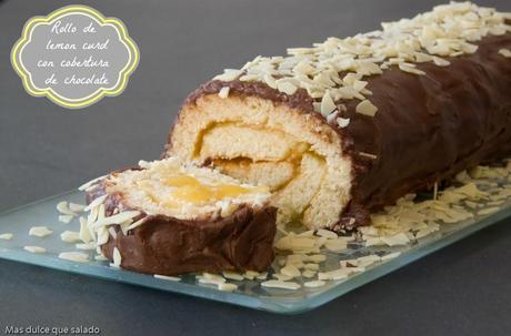 Rollo de  Lemon Curd con cobertura de  Chocolate