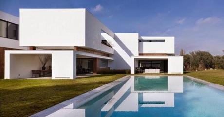 Residencia Minimalista en La Moraleja /  Minimal House in La Moraleja