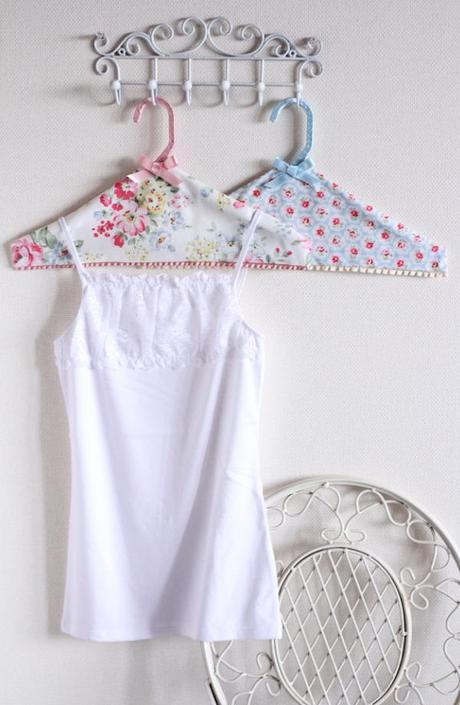 DIY - Perchas de cuento.