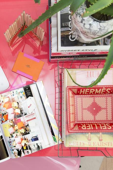 Decoracion extridente llena de color. El despacho de Claudia Stephenson