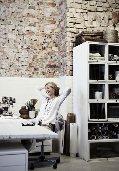 Paredes ''half painted'' Paredes ''half painted''