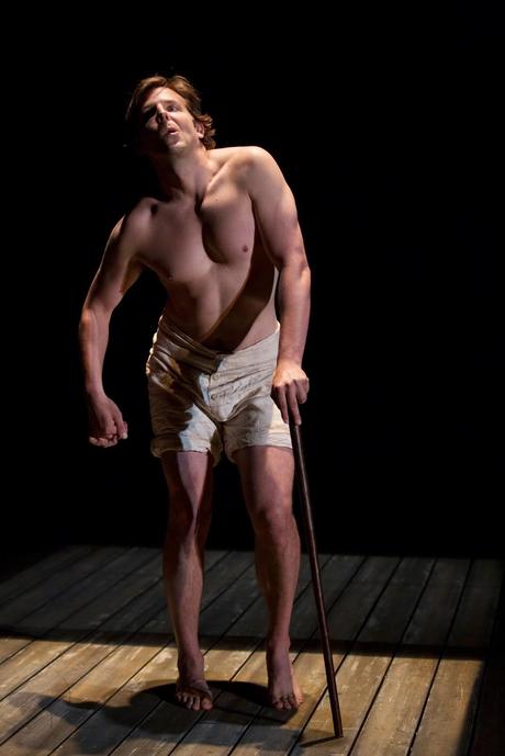 Bradley Cooper protagoniza una obra de teatro sobre Joseph Merrick, el hombre elefante