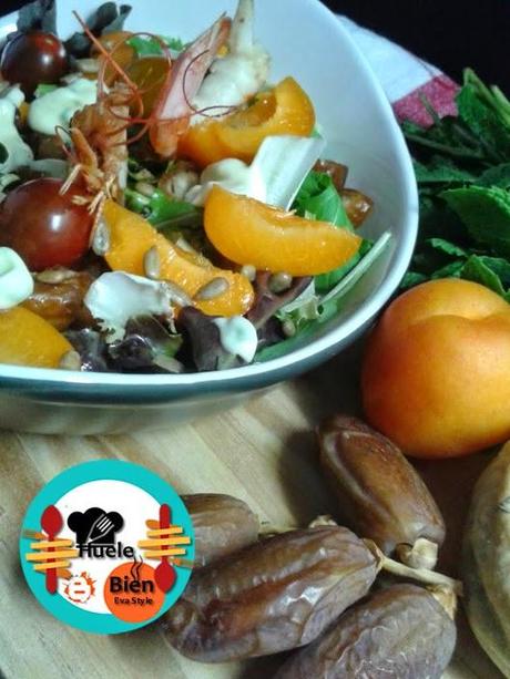Ensalada de gambones con albaricoques