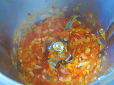 Pavo guisado en salsa de verduras