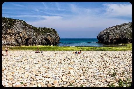Playa Cuevas de Mar, Asturias