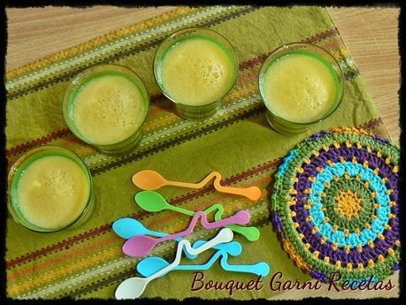 Jugo de peras y naranjas (o cómo la felicidad se puede concentrar en un vaso) Jugo de peras y naranjas (o cómo la felicidad se puede concentrar en un vaso)