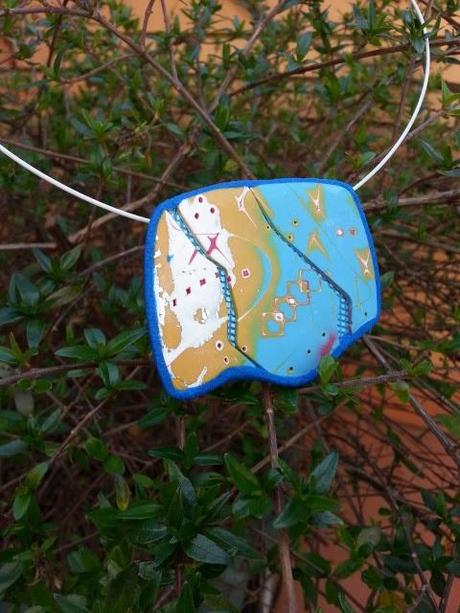 Arcilla - Colgante según Julie Picarello