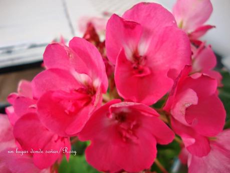 mesita para ordenador.....