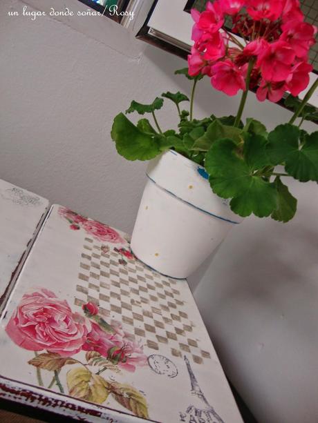 mesita para ordenador.....