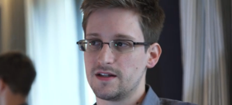 Edward Snowden: comparte selfies porno
