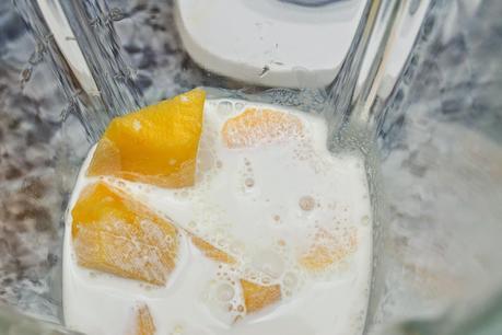 Lasaña india de raviolis de espinacas y melocotón