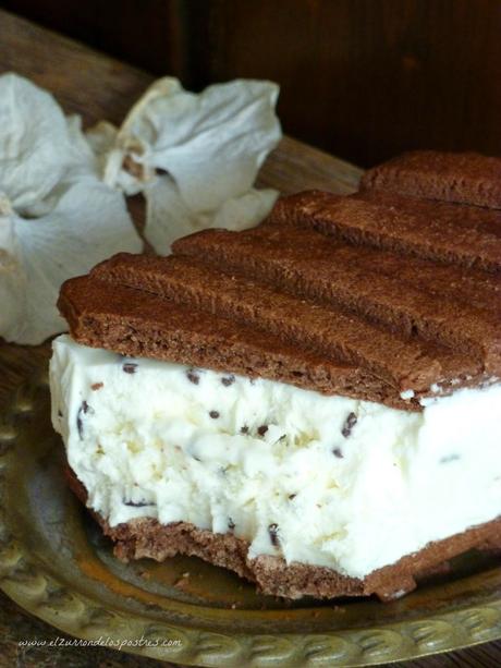 Helado Sándwich de Nata y Fideos de Chocolate