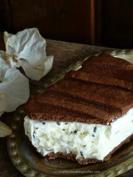 Helado Sándwich de Nata y Fideos de Chocolate