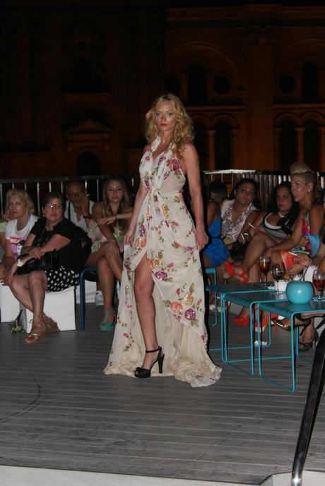Desfile de Moda de la diseñadora Malagueña  Antonia Garcia Galiano organizado por Emma P. Lopez en la terraza del  Hotel Molina Lario en Malaga
