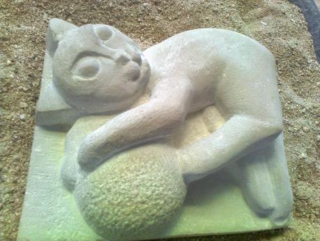 RELIEVE (EL GATO Y LA BOLA)